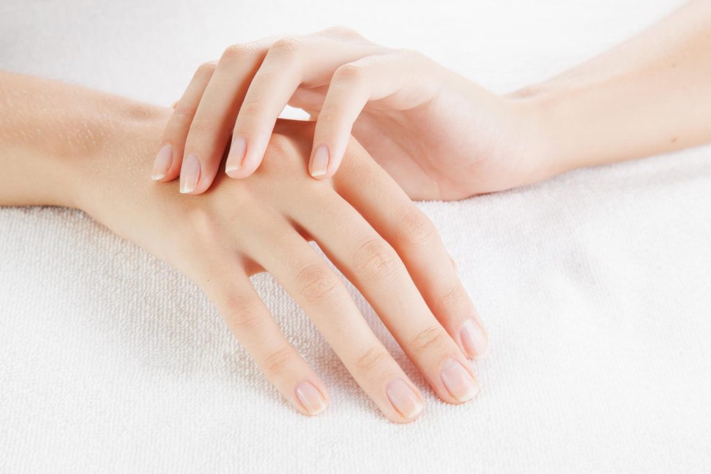 How to keep nails healthy and lovely?