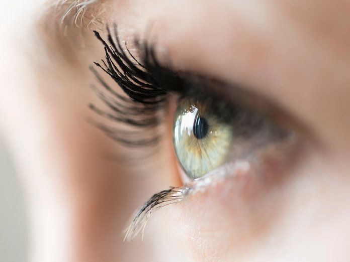 What Are the Lash Growth Serum Benefits? Is It Worth Using?