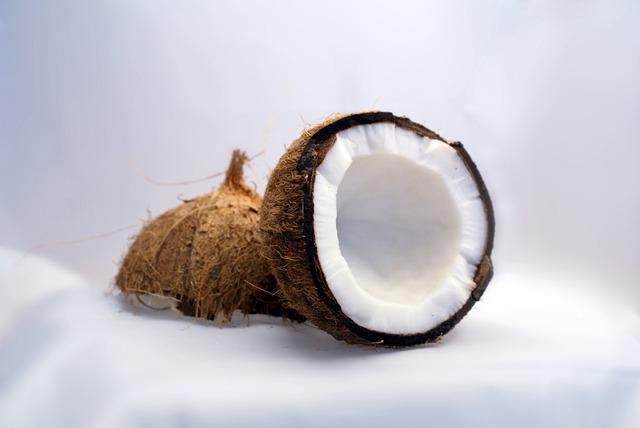 Do You Need to Go on a Diet If You Have Coconut Oil?