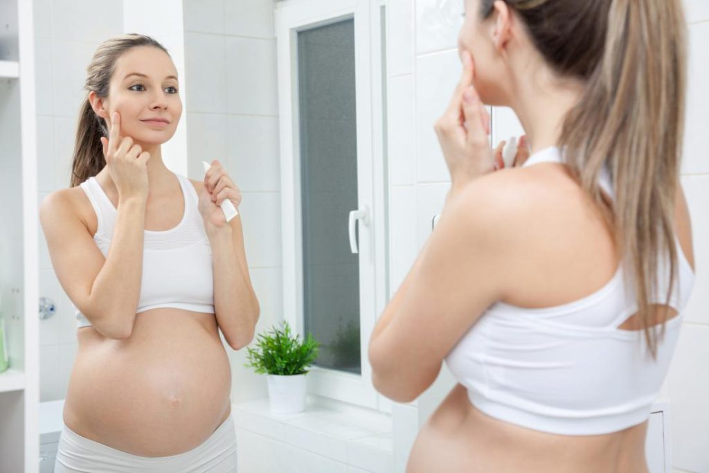 Post-pregnancy skin. How does the skin change and how to take care of it?